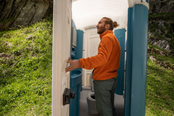 Affordable portable toilet rental in George West, TX